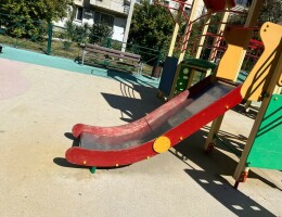 Местная администрация г. Инкермана провела текущий ремонт детской площадки