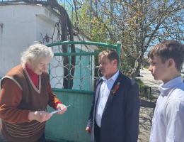 🎖 В Инкермане продолжают поздравлять поколение победителей с Днём Победы